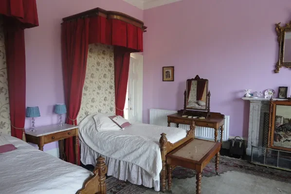 twins-room.webp