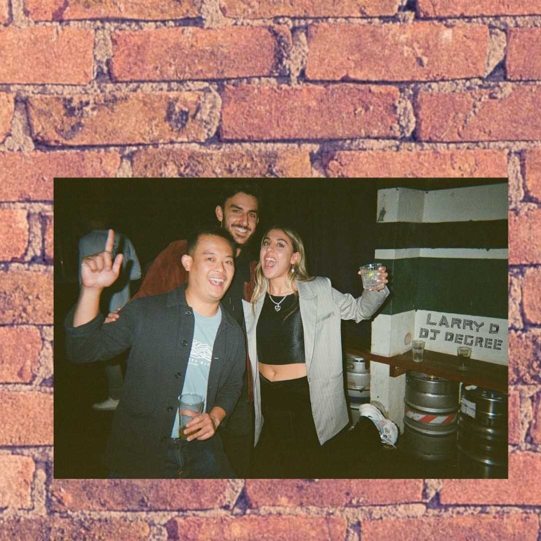 📸 Our latest film drops! 📸

Sharing @thiccboifilm disposable cameras from a rainy Sunday in May...

∽ More wholesome imagery on the way ∽

Right here @homerdives on a minimal techno tip 🤖