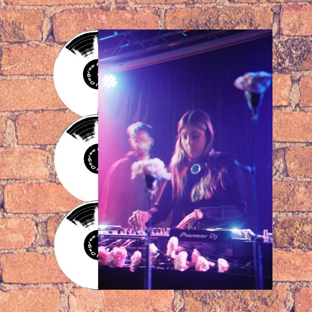 ♨️ Steaming straight techno records by Gio Mila ♨️

After investing in her favourite releases on wax and building her record collection, @giovannamila_ took to the stage to mix them for the first time. 

&quot;Each lesson was super practical starting