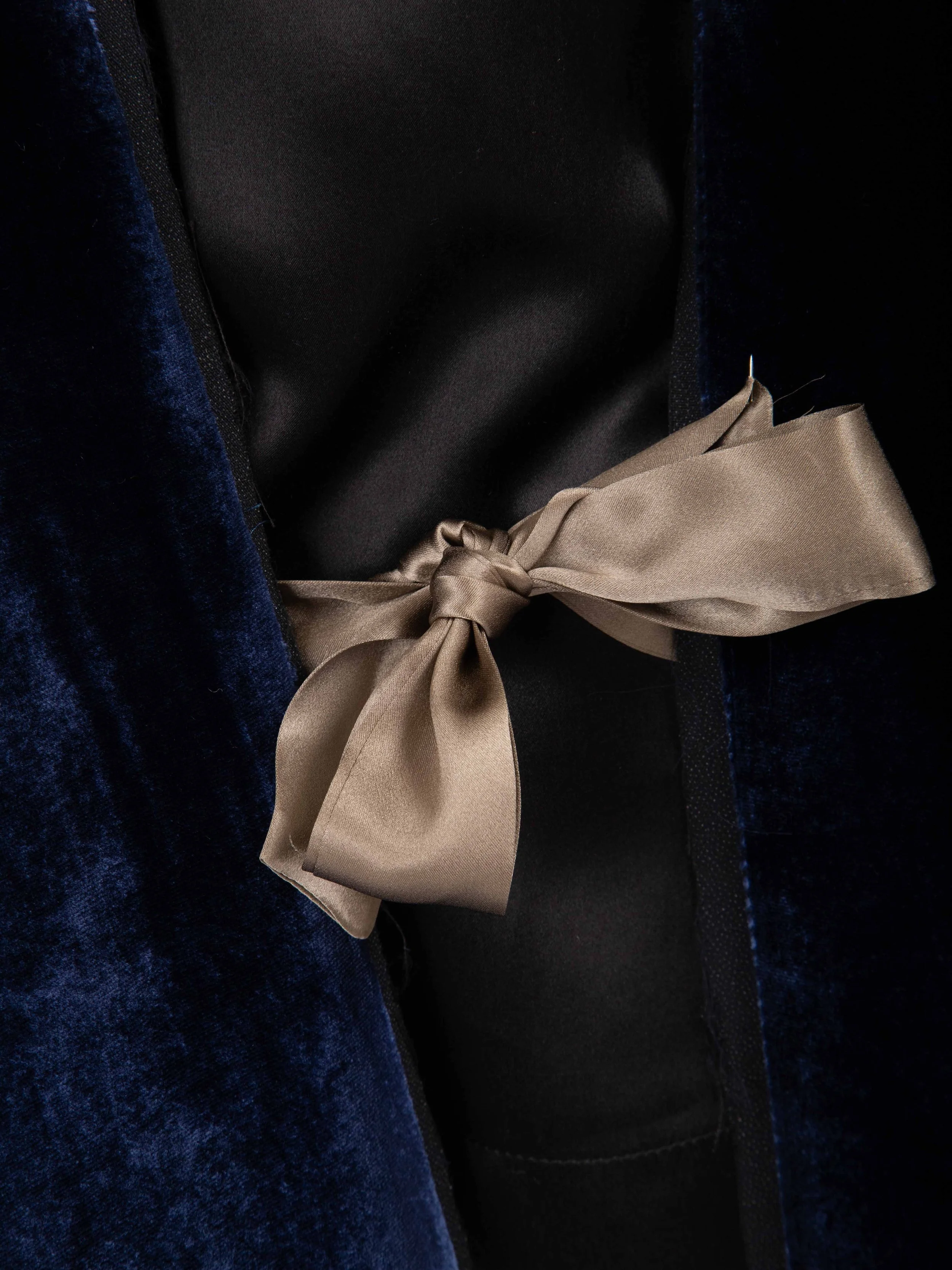 MIDNIGHT BLUE SILK VELVET-5.jpg