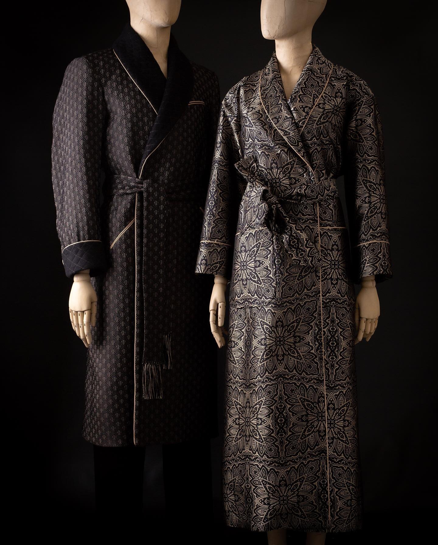 A pair of exquisite bespoke garments for a special client earlier this year. Swipe to see who we made these for&hellip;

Both of these designs will be made available on our website soon. Contact us directly to express your interest.

#DH22 #DanielHan