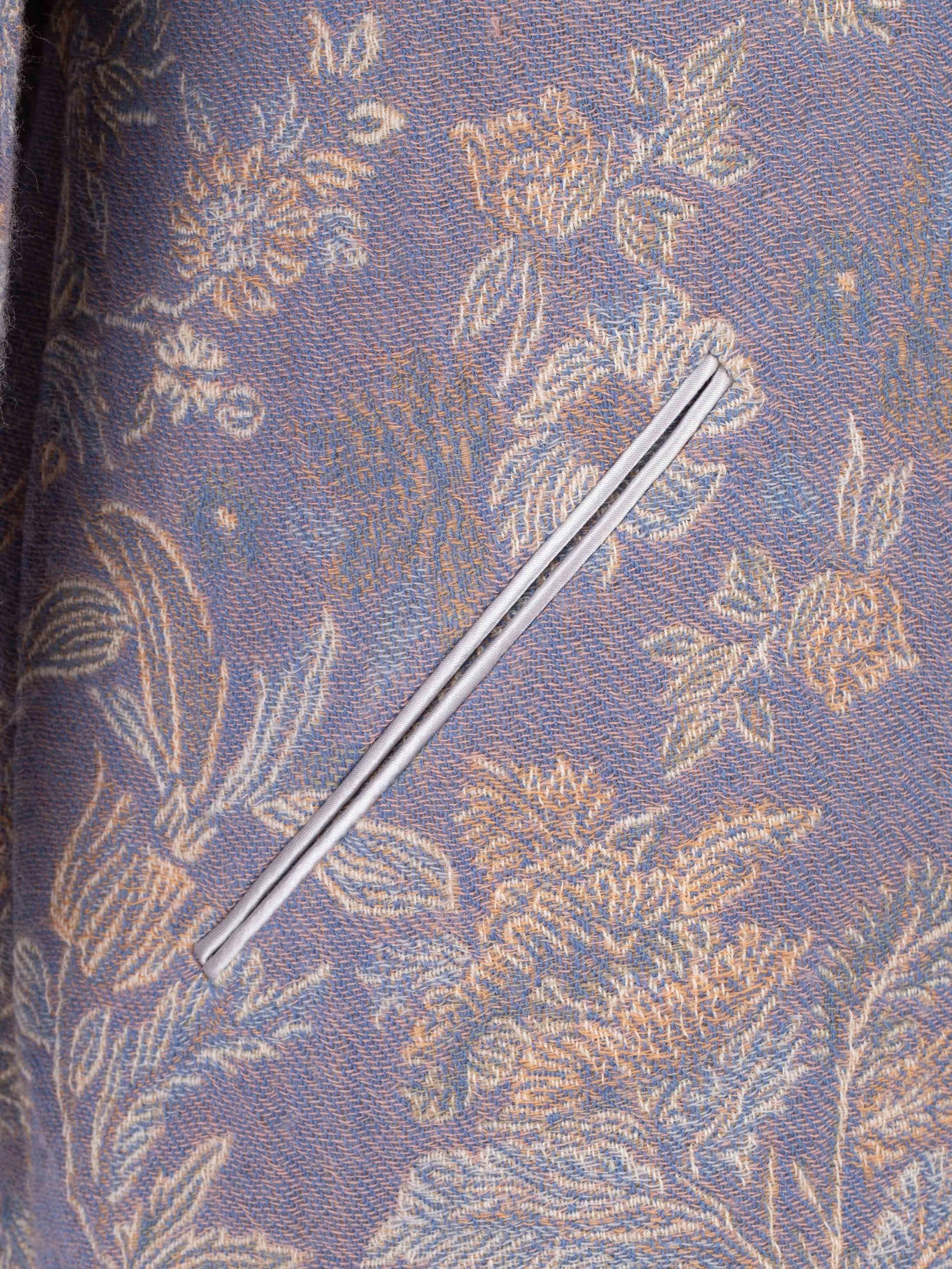 LAEVENDER FLORAL FEMININE-3.jpg