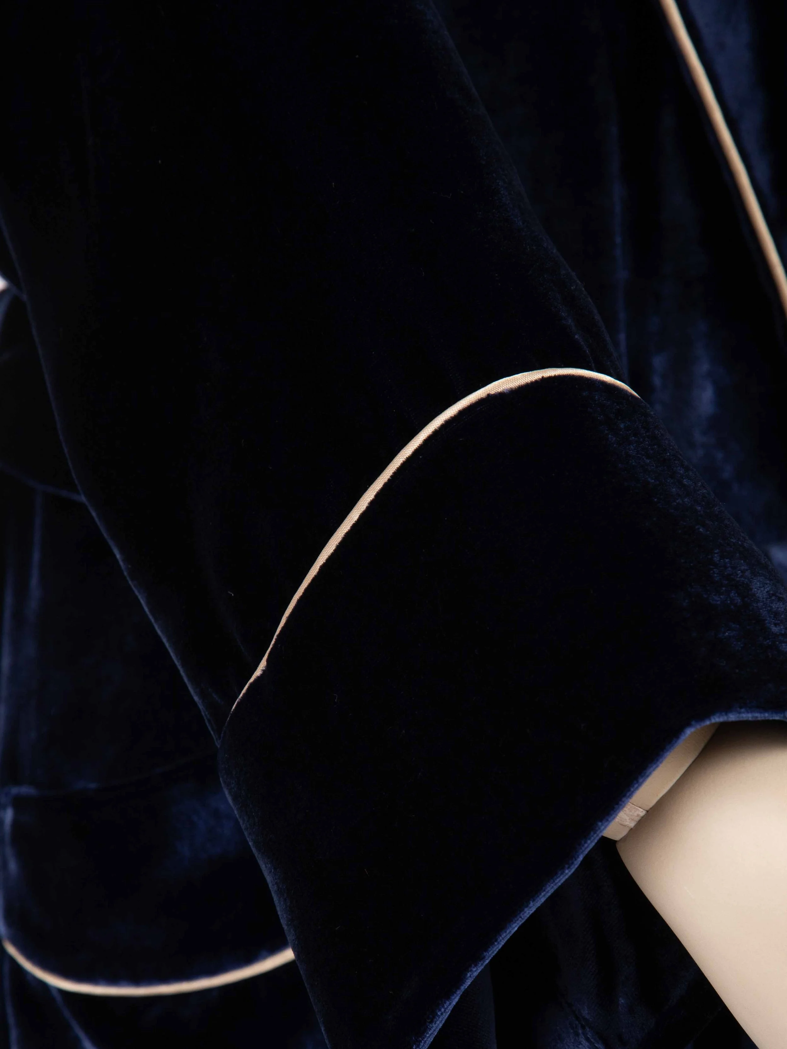 MIDNIGHT BLUE SILK VELVET-4.jpg