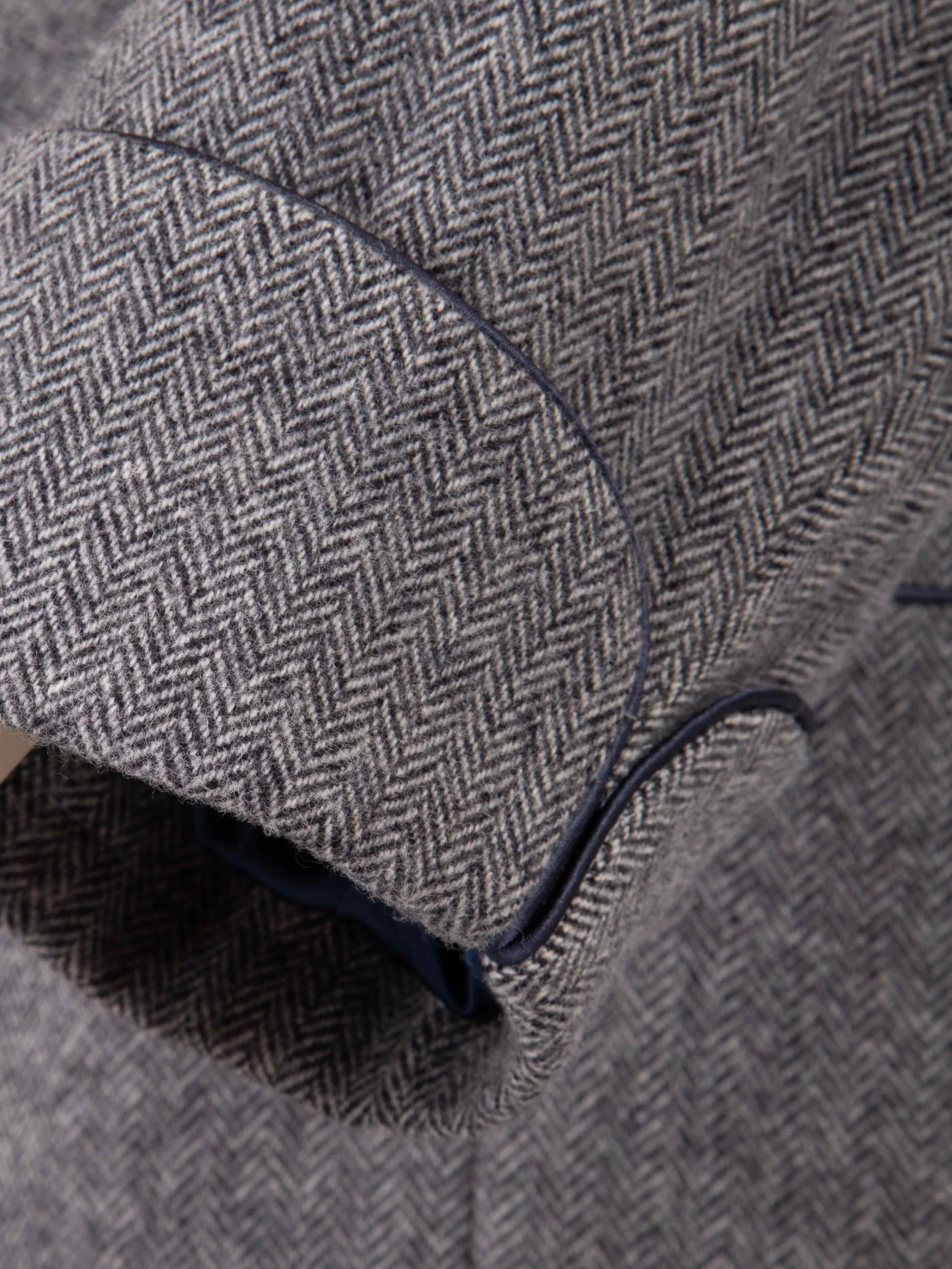 GREY HERRINGBONE WOOL AW25-5.jpg