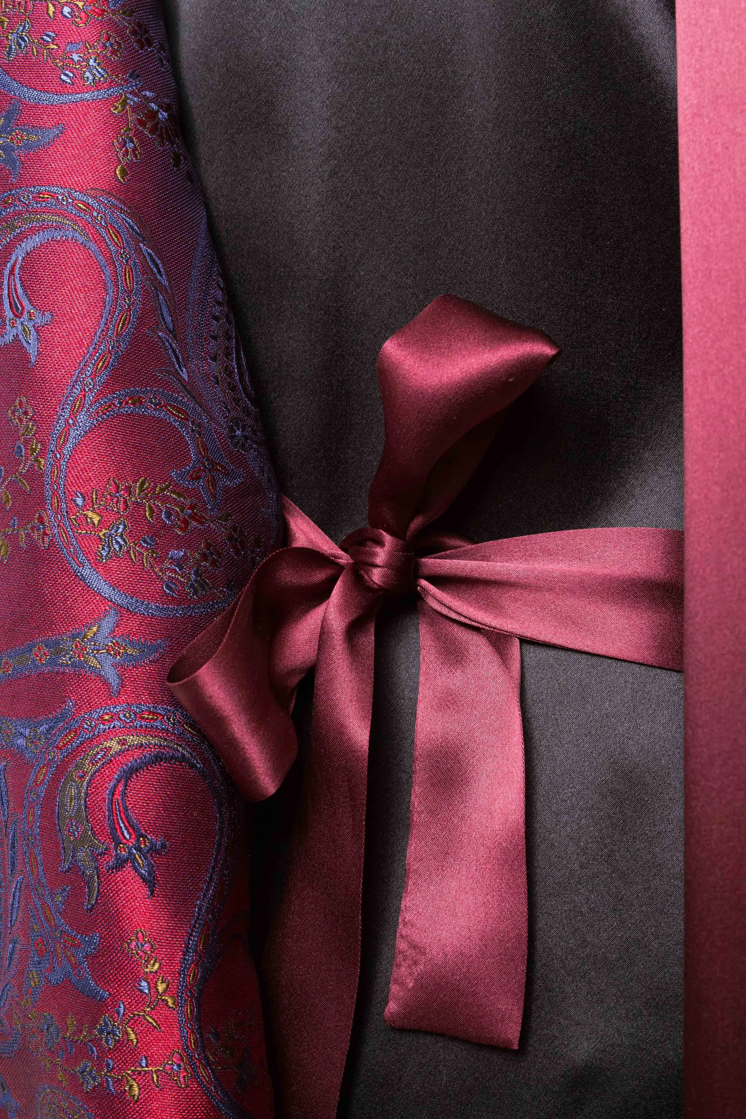 CLARET PAISLEY HOUSE JACQUARD UPDATED NOV 25-2.jpg