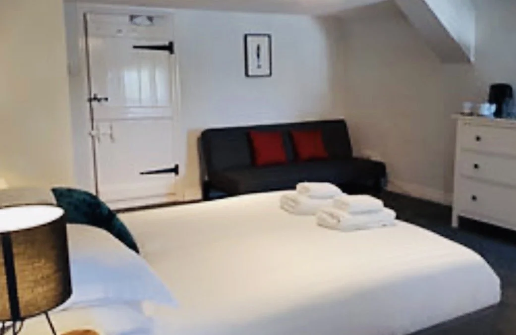Room 4 ~ £1050