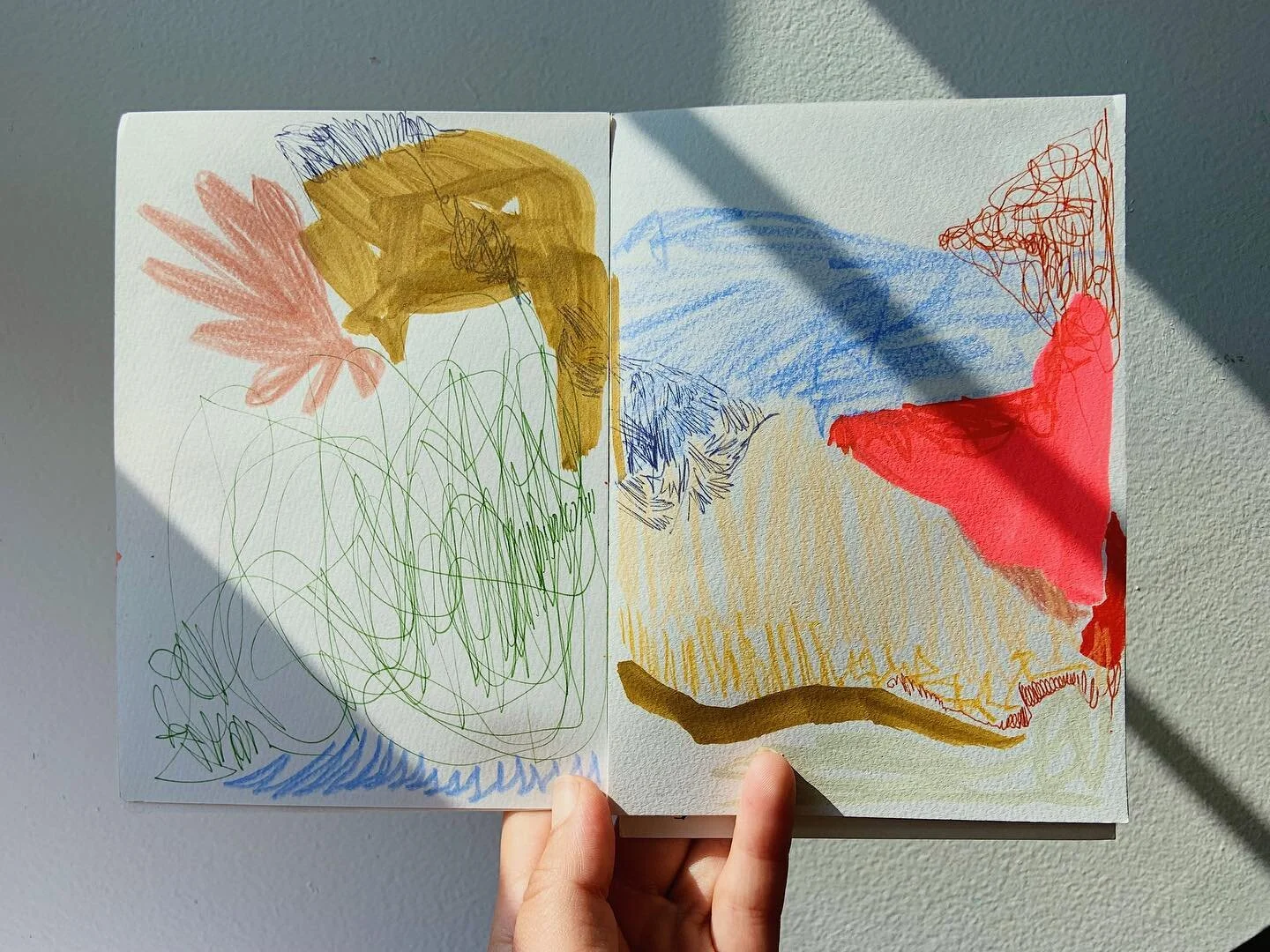 Summer 2021: arugula salad, long drives, instax, Andre the seal, @st_vincent , foggy roads, deep cleans, cut flowers, emails, night rain 
.
.
.
.
.
.
 #abstractpainting #colorinspo #abstractdistrict #studioviews_daily #abstractsonfire #contemporaryab