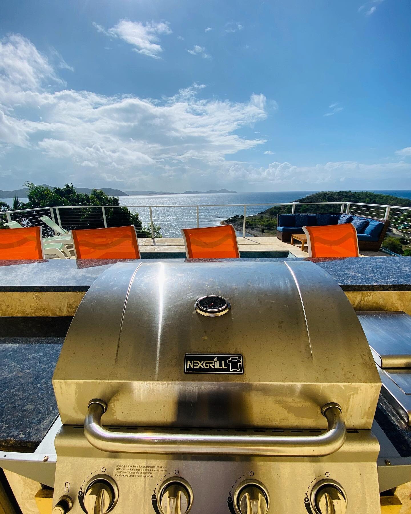 The view from the grill is pure bliss at Alice By The Sea 🌴☀️🌊🥩🍗

#driftwoodproperties #alicebythesea #grillview #bbq #grill #stjohn #virginislands #pool #stjohnvillas #landscaping #palmtree #view #coralbay #ocean #propertymanagement