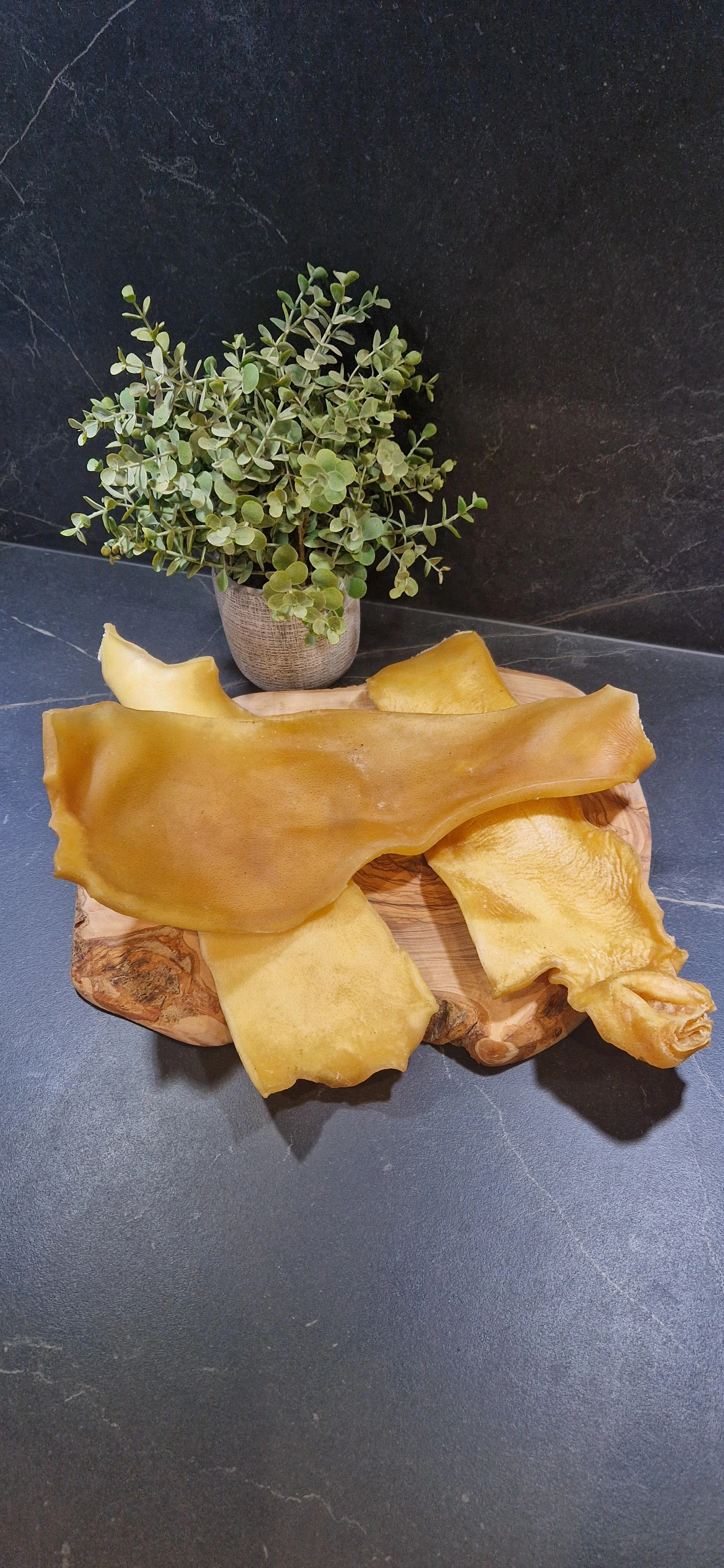 Jumbo Beef Skin Chews.jpg
