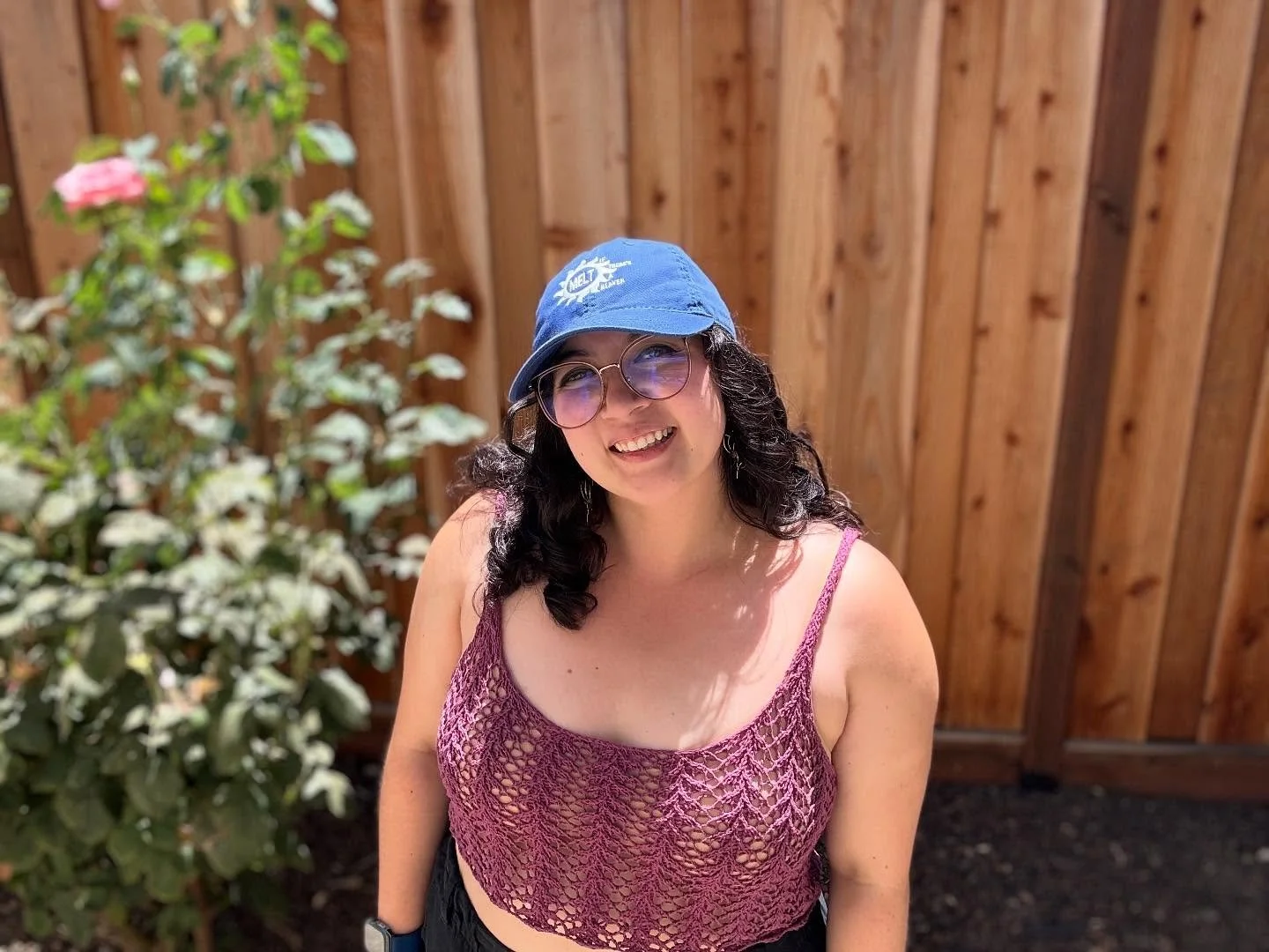 So happy with my finished #CrumpetCamisole by @parknknit! 

Wish I purchased more yarn to make the matching Crumpet Cardigan, but hopefully my LYS will have this color again soon 🤞🏼

Pattern: Crumpet Camisole by Park &amp; Knit
Yarn: @pascuali_offi