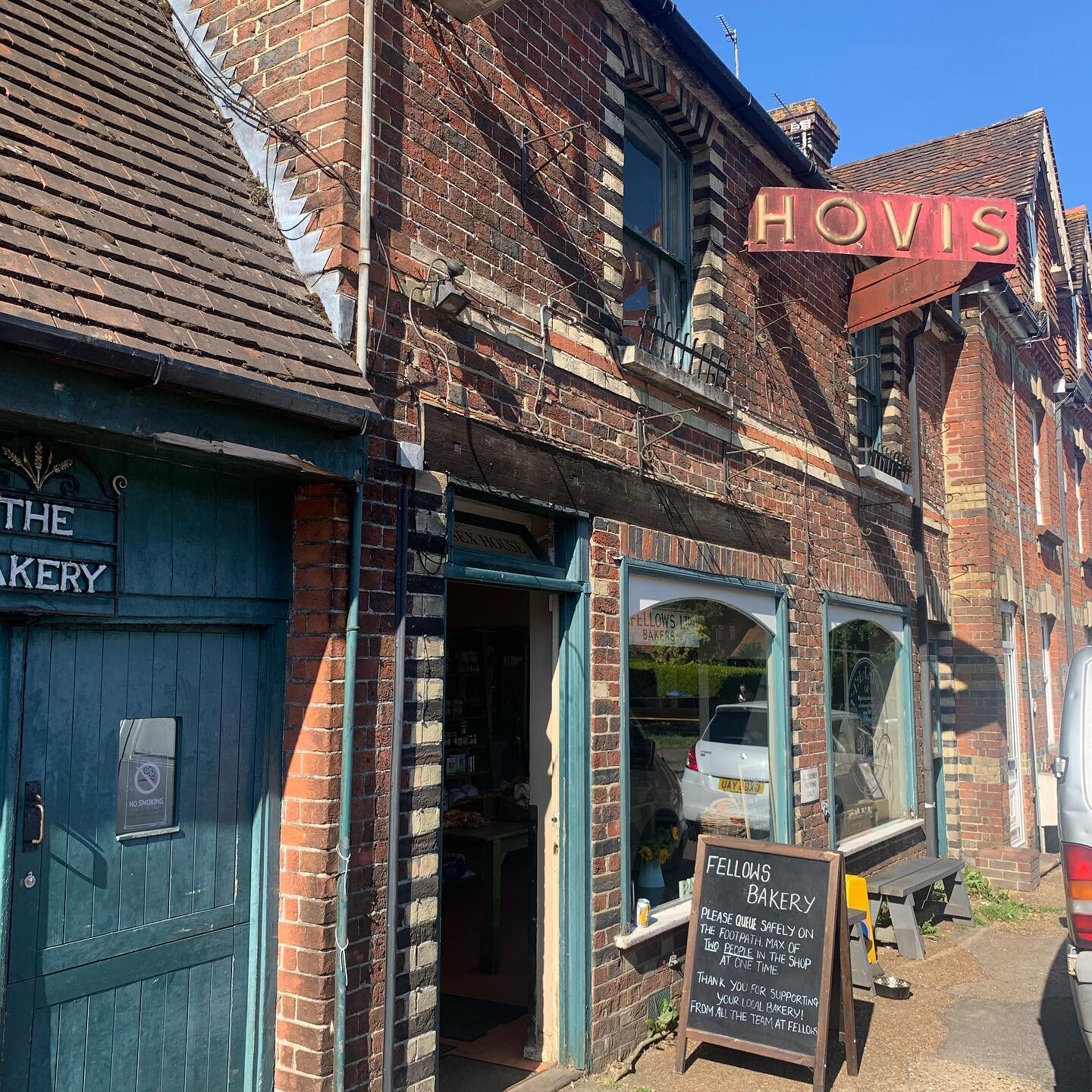 Do you need help finding something unique and special for your home? Day out antique hunting and sourcing with @bsyard. Breakfast is a must with an early start! Thank goodness for this little bakery, love the vintage sign. #antique #antiques #vintage