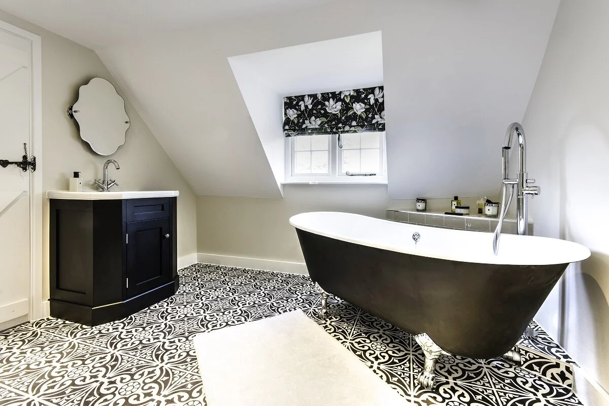 2nd floor bath.jpg