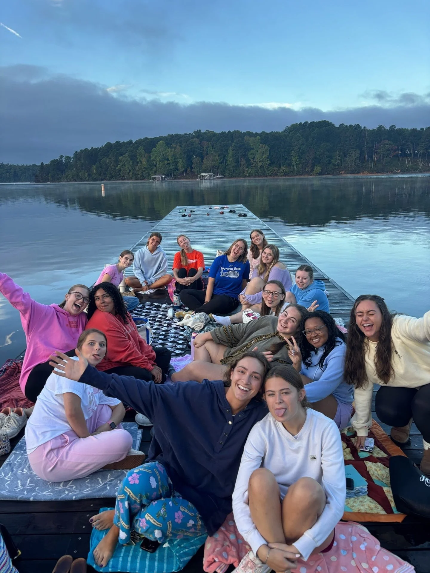 fall is in the air 🍂 and so are our Delight Chapters 🧡 shoutout your Delight Chapter in the comments! 

#sistersinchrist #collegelife #jesuslovesyou