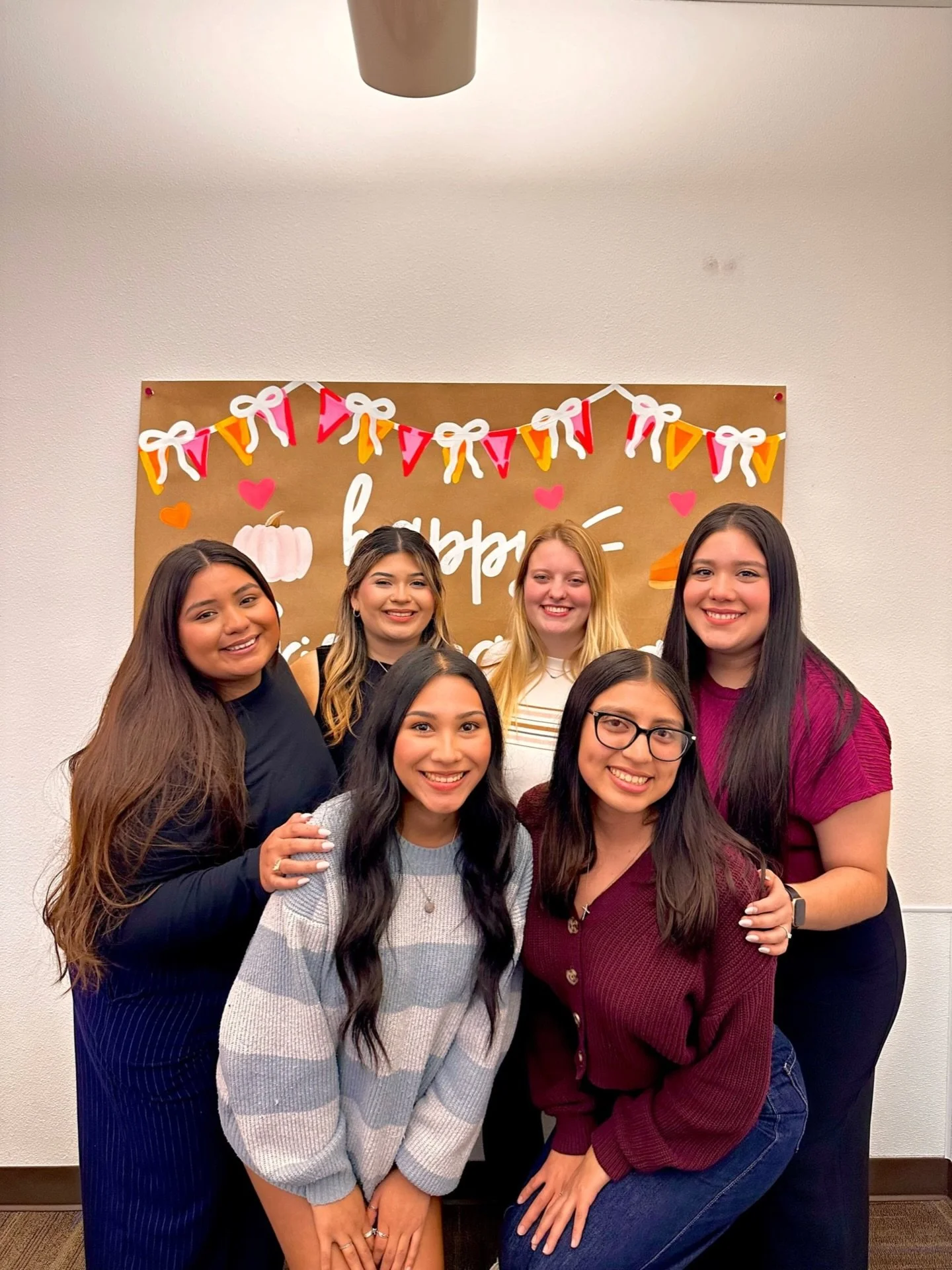 friends that love like Jesus 🤗💓✨ &gt;&gt;&gt;

 #christian #collegegirls #collegelife