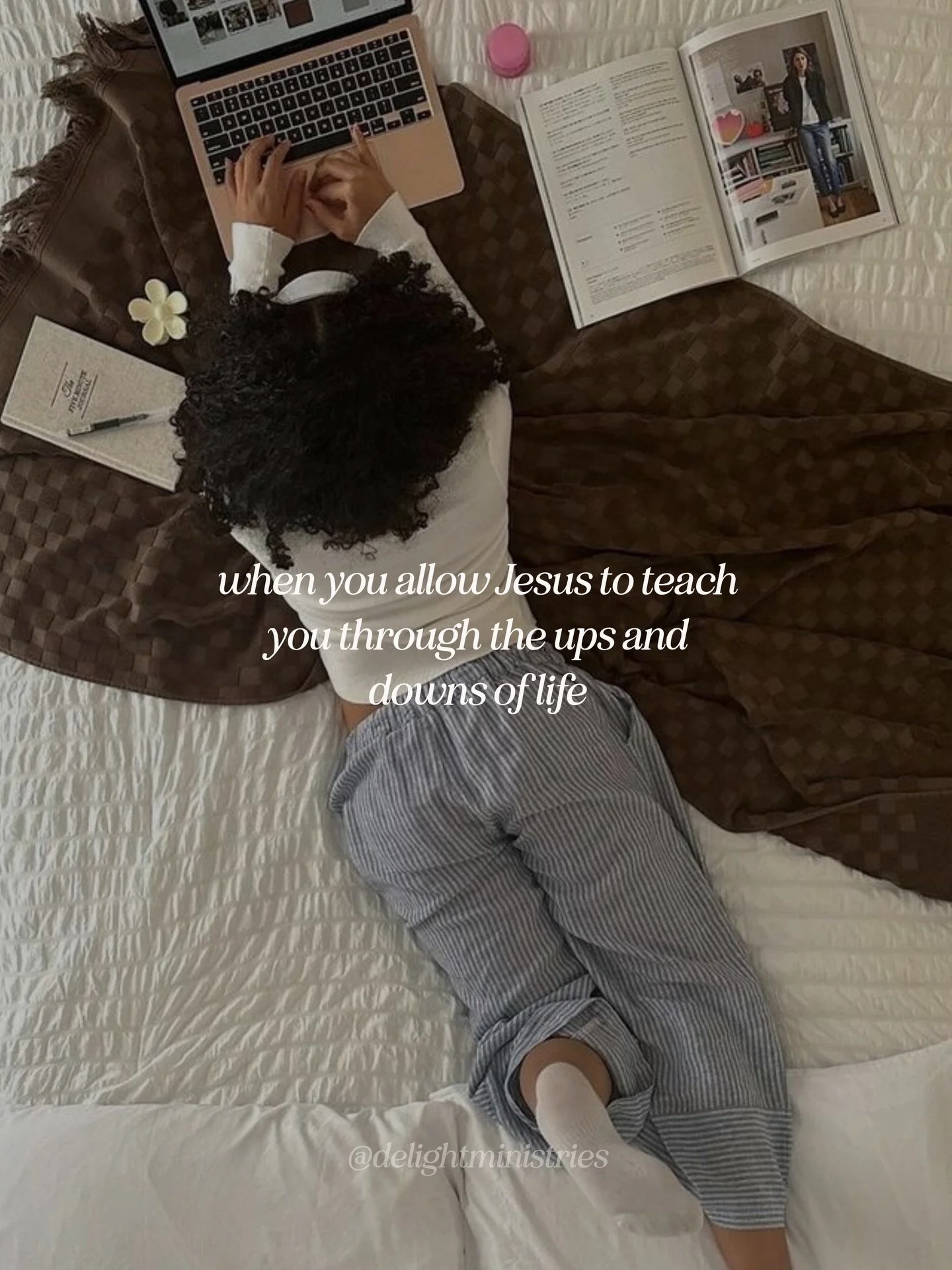 open up your heart to God leading the way. trust that through the ups and downs and as you hold onto hope, He will do something beautiful and something that only He can get the credit for 🙌🏽

this is our LAST week of weekly encouragement that pairs