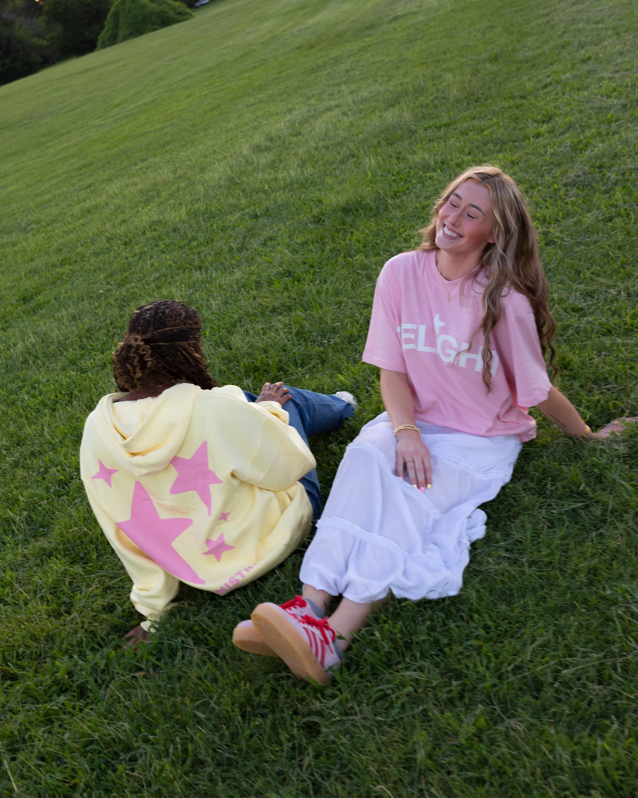 NEW MERCH JUST DROPPED ⭐️💕

honestly&hellip; might be the cutest yet 🤩 comment &ldquo;shop&rdquo; to grab your hoodie and tshirt!!

#collegegirl #christian #christianmerch #christiangirl #christianwomen