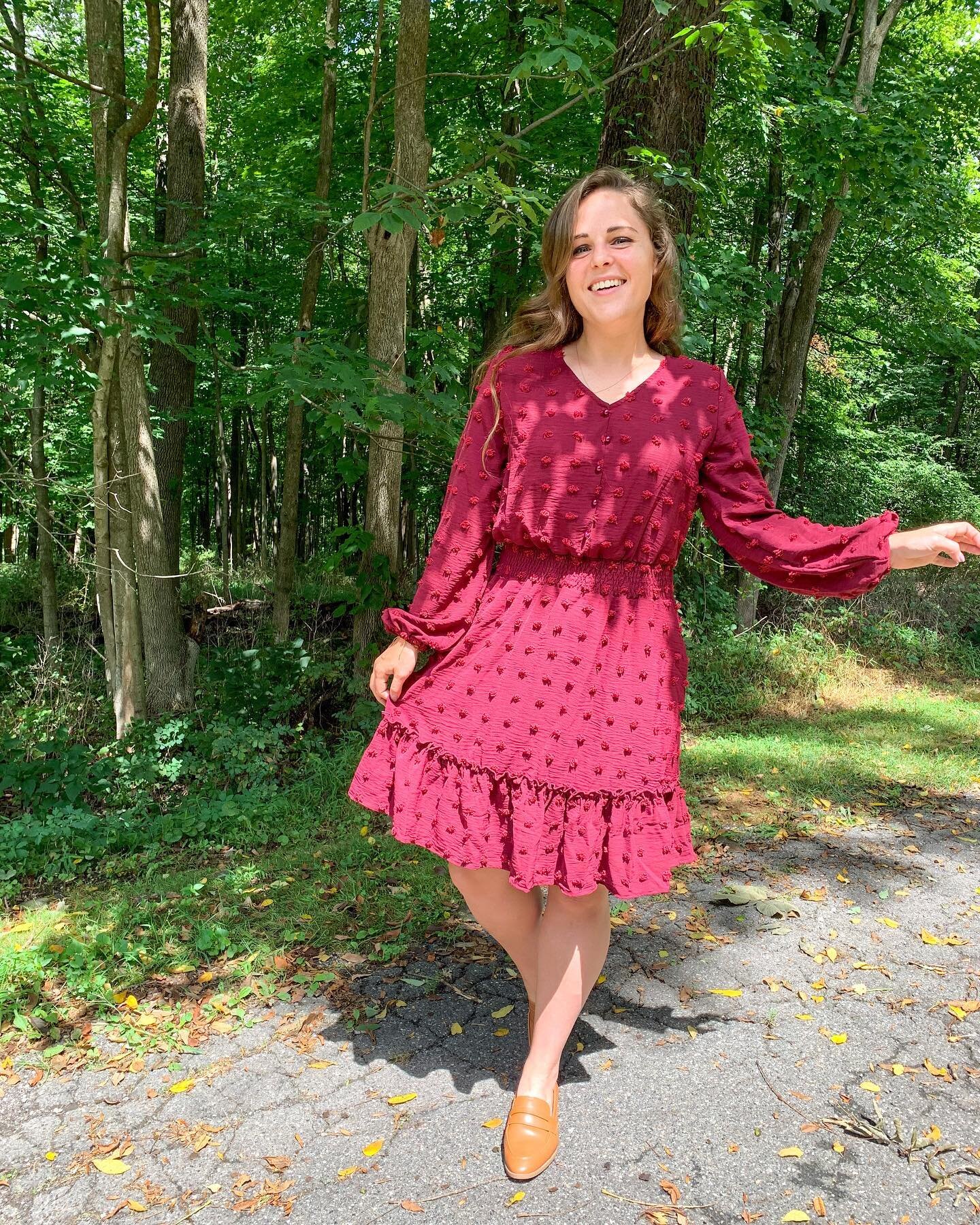 As summer closes out, I&rsquo;m embracing all of the fall colors! This new dress from @inin_clothing is perfect for those warmer temperatures while bringing you into the next season.
. 
.
Sharing 3 ways to shop this post:
Click on the link in my bio
