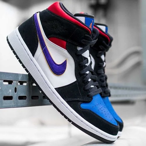 The "1991 Rivals" Air Jordan I Mid SE Is On Sale For $95.97!