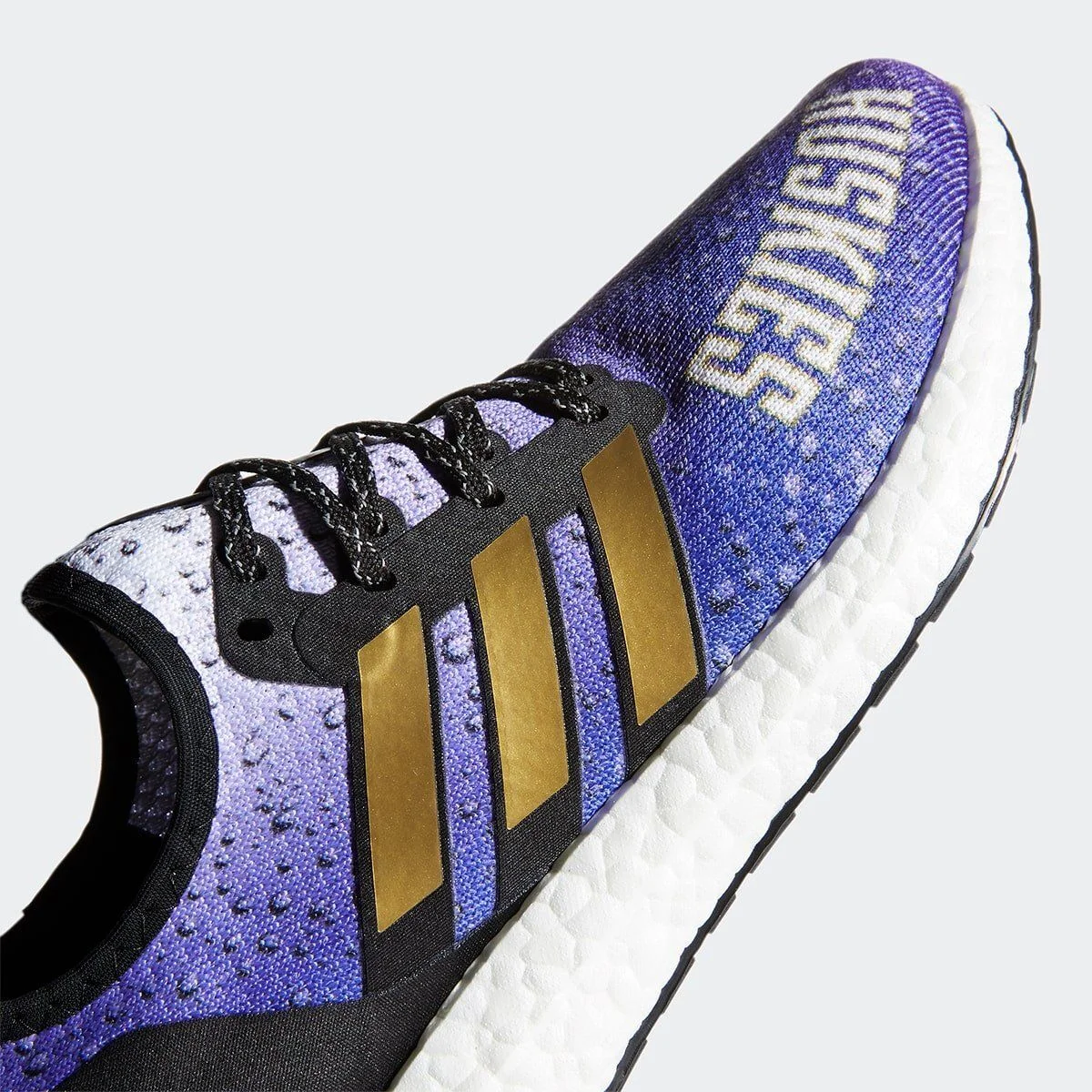 The adidas Speedfactory AM4 "Huskies" Is On Sale For Under Retail!