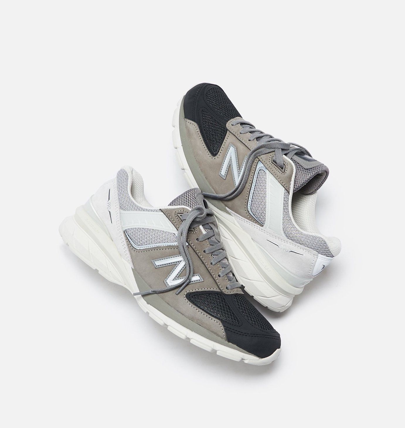 The New Balance 990v5 "Split" Is On Sale For 20% Off!