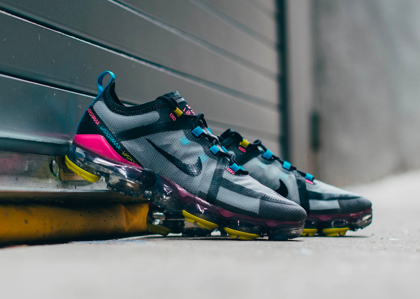 The "Particle/Pink Blast" Nike Vapormax 2019 Is On Sale For $83.99!