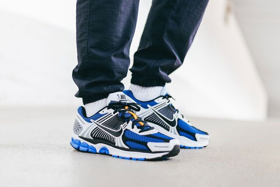 The "Racer Blue" Nike Vomero 5 SE Is On Sale For 50% Off!