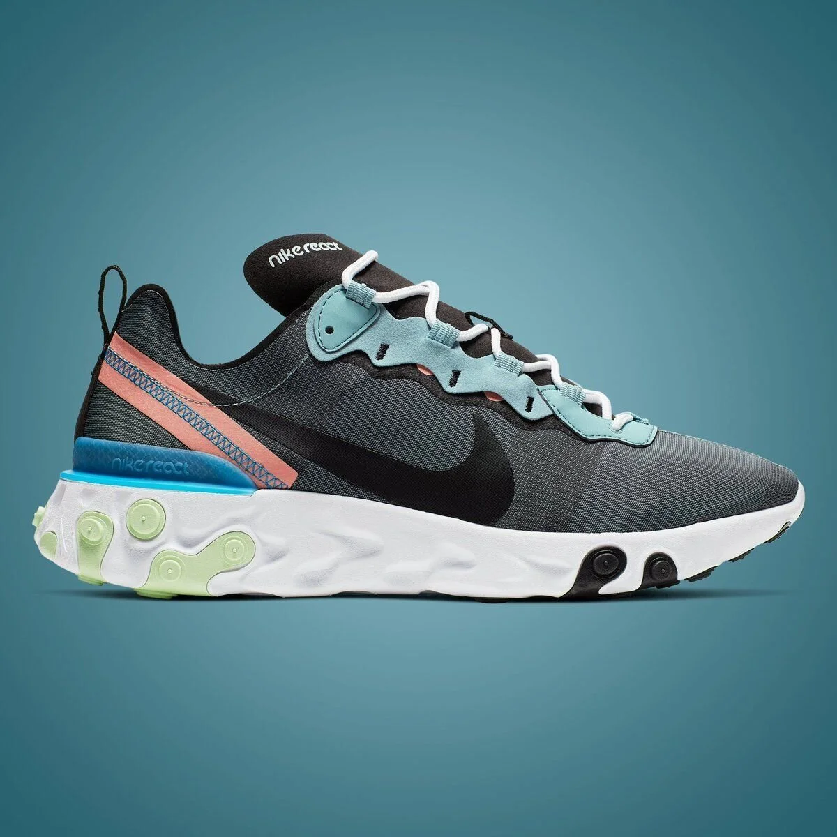 The "Ocean Cube" Nike Element 55 Is On Sale For $58 Shipped!