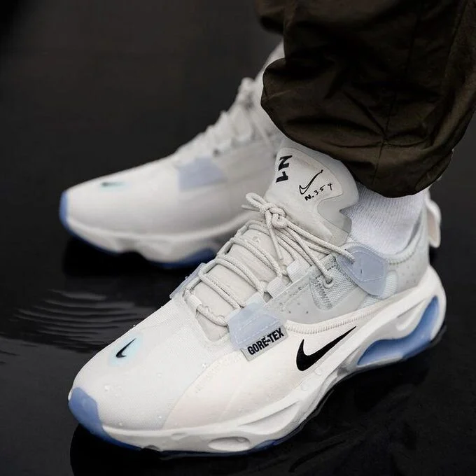 The "Phantom" Nike GORE TEX React Is On Sale For $86!