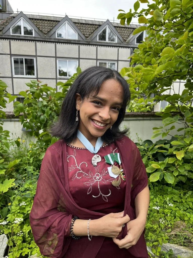 Nada Attaelmanan | PR-Mästare
Jag är ansvarig för nationens PR vilket innefattar marknadsföringen av våra evenemang (allt från veckomenyn till temapubbar), samarbeten med andra organisationer och varumärken, och allt som har med temaprodukter. V