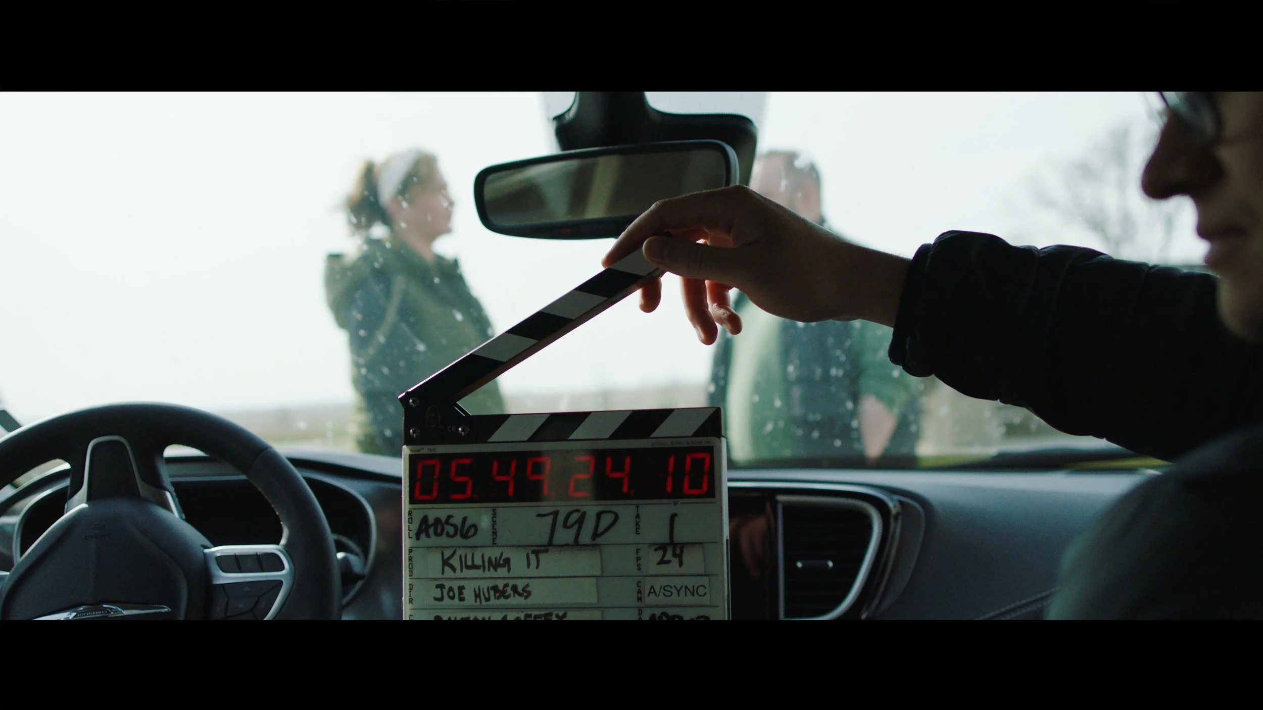 A056C002_120101_A59O.mov.05_49_24_10.Still001 copy.JPG