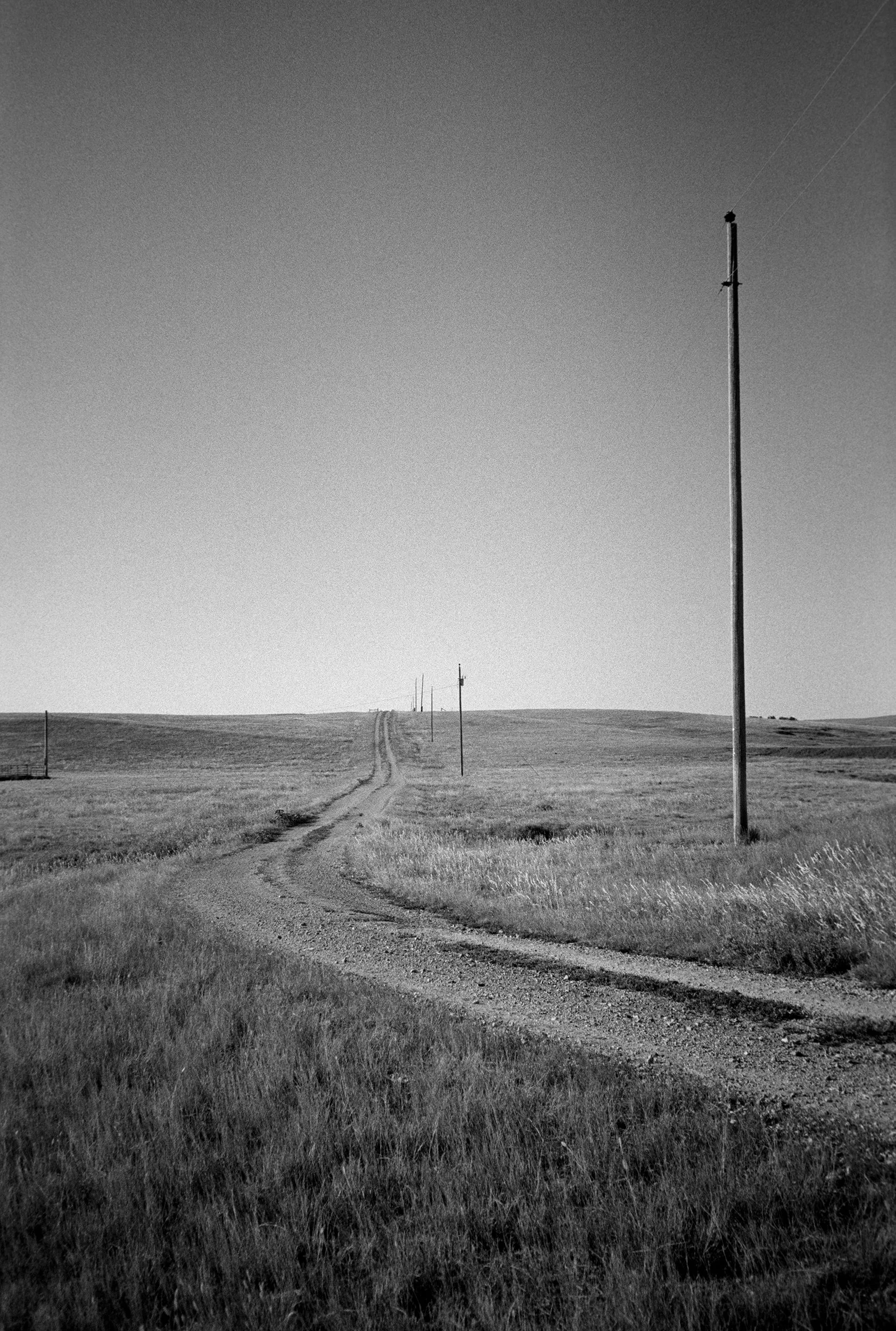 Joe Hubers_Kodak Ektapan400_South Dakota_Dirt Road.jpg