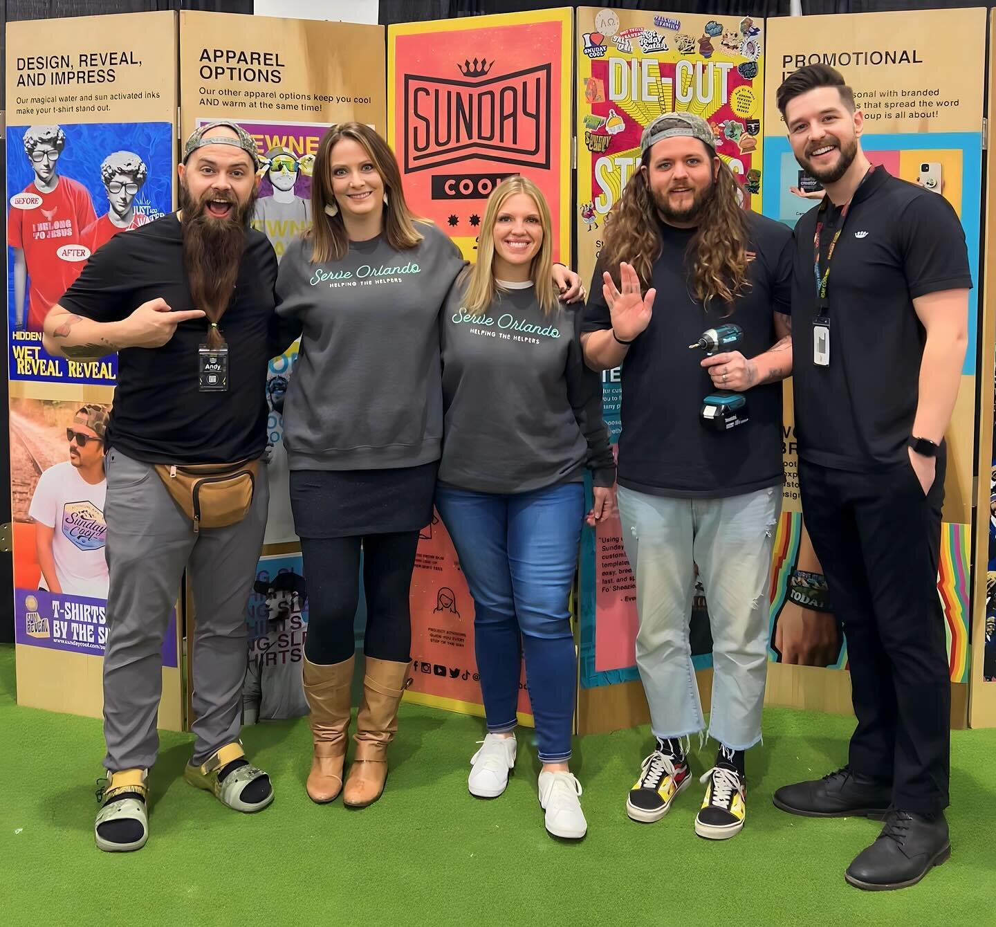 It was great to see our friends from @sundaycooltees at @ymconclave! If you&rsquo;re not getting your t-shirts, sweatshirts and swag from them you&rsquo;re missing out!
