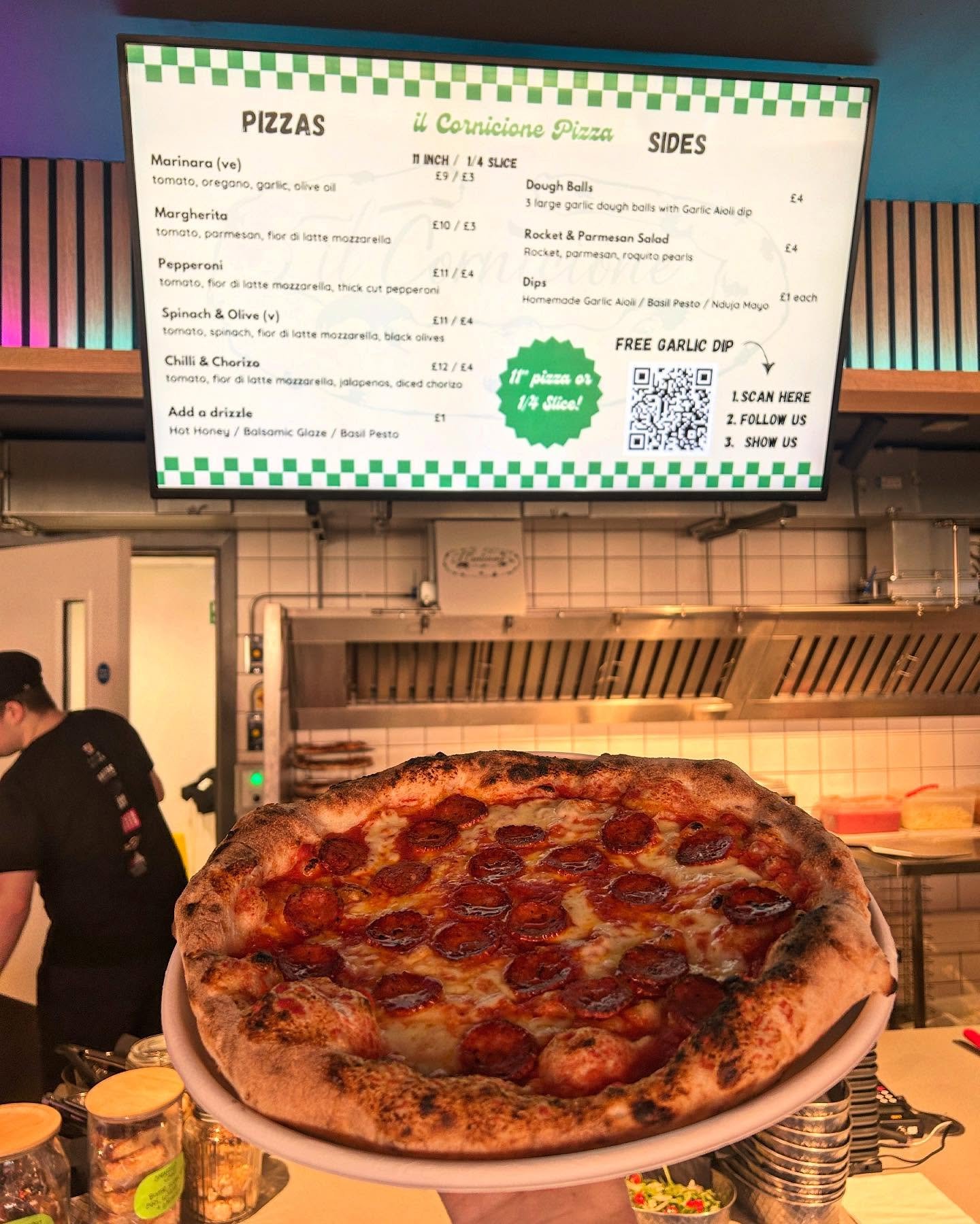🍕Pizzas are flowing at @exeteruni 🍕

Find us in the @forumkitchen Monday - Friday 11am - 4pm serving up hand made hand stretched fresh pizzas and slices! 🤌🏼

#exeter #inexeter #exeteruni #pizza