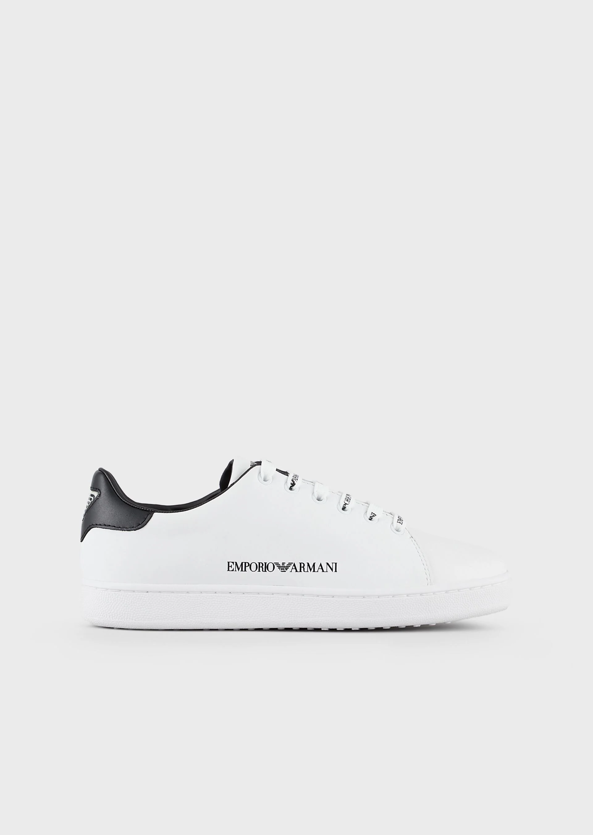 emporio_armani_women_shoes_sneakers_white_leather_x3x103_xl815_clouseup.jpg