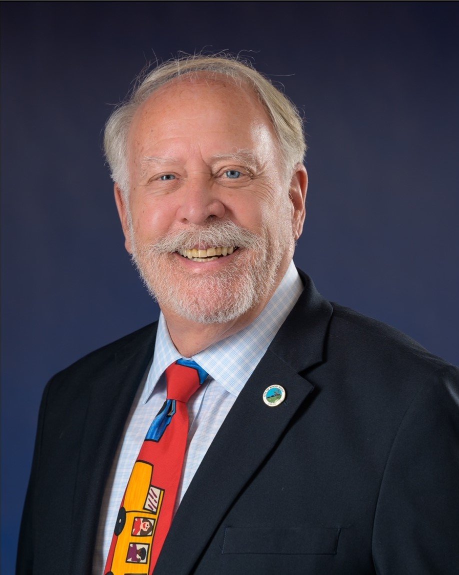 Bud Starker Headshot.jpg