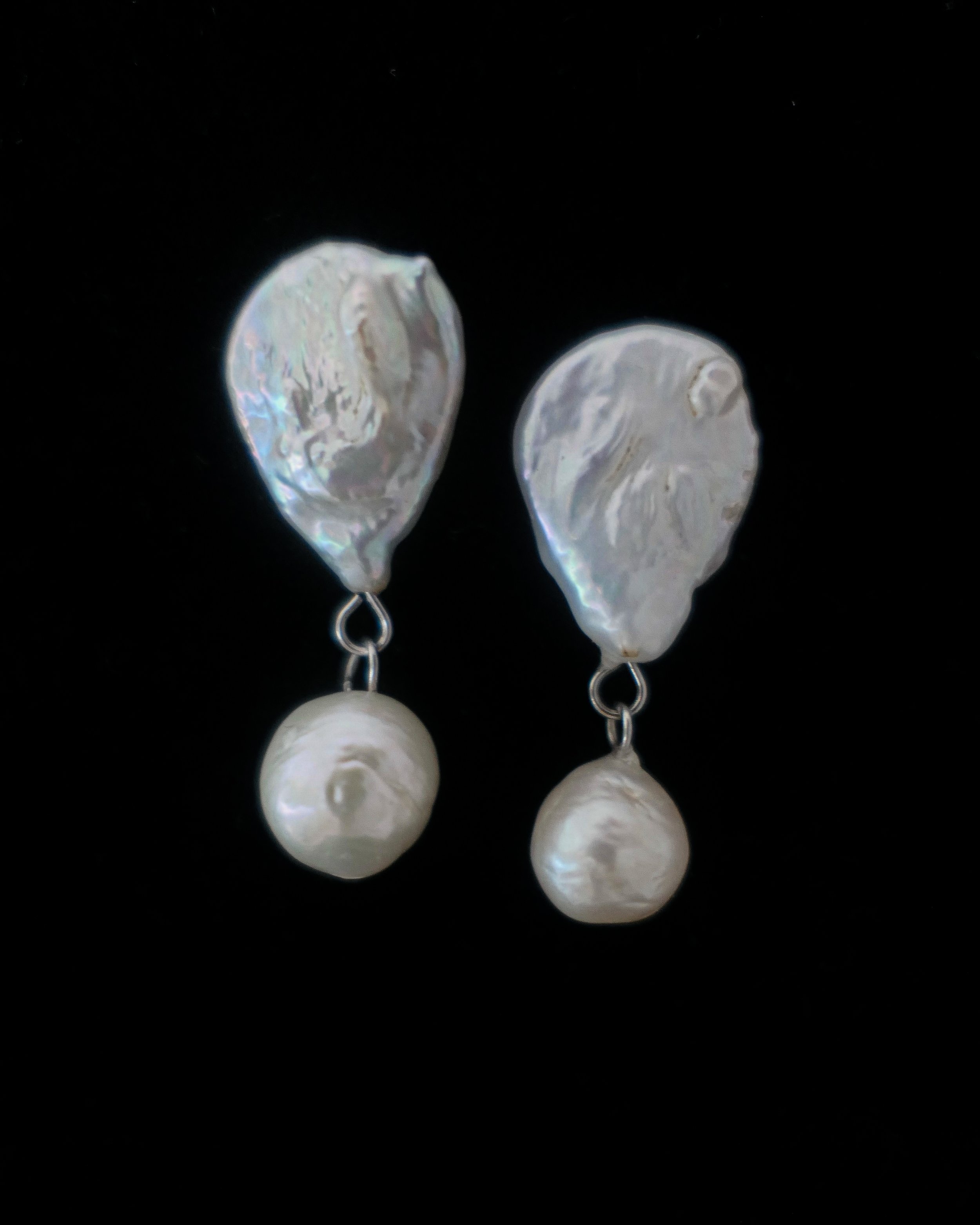 Pearl Nip Brooch