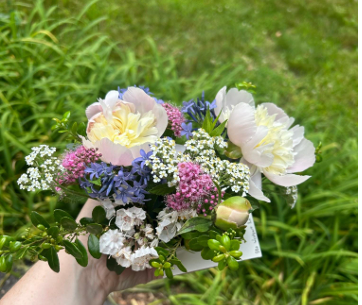 close up of bouquets for seniors.png