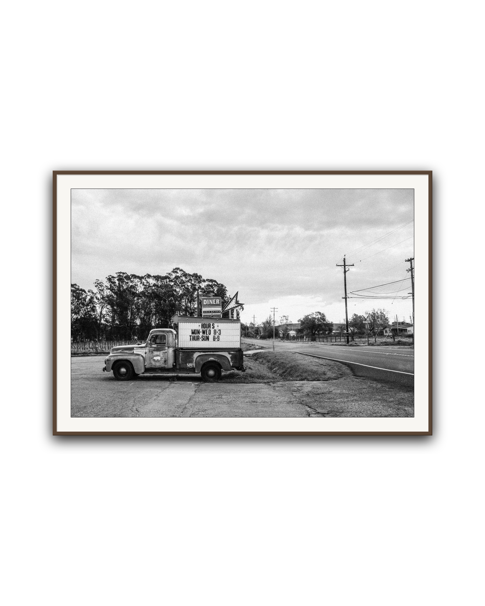 diner-truck-walnut-matted.png
