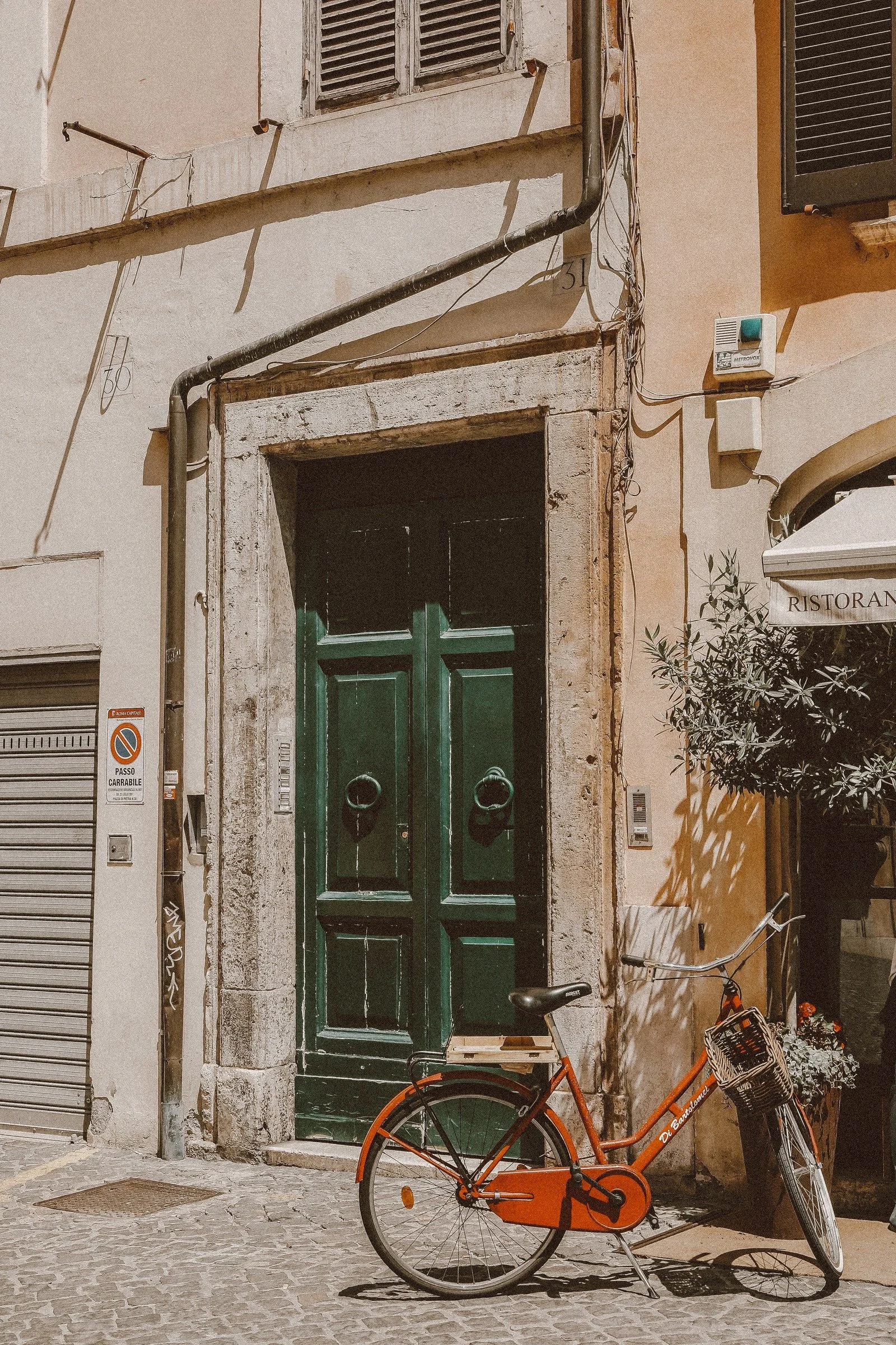 vintage-architecture-italy-10-hero.jpg