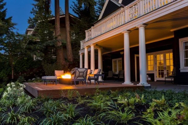 SCJ Studio’s Mark Garff, PLA, ASLA, helped a Mercer Island resident transform their waterfront estate. The design includes spaces to both relax and entertain and according to the client “took our waterfront property from an unimaginative, hard-to-us…