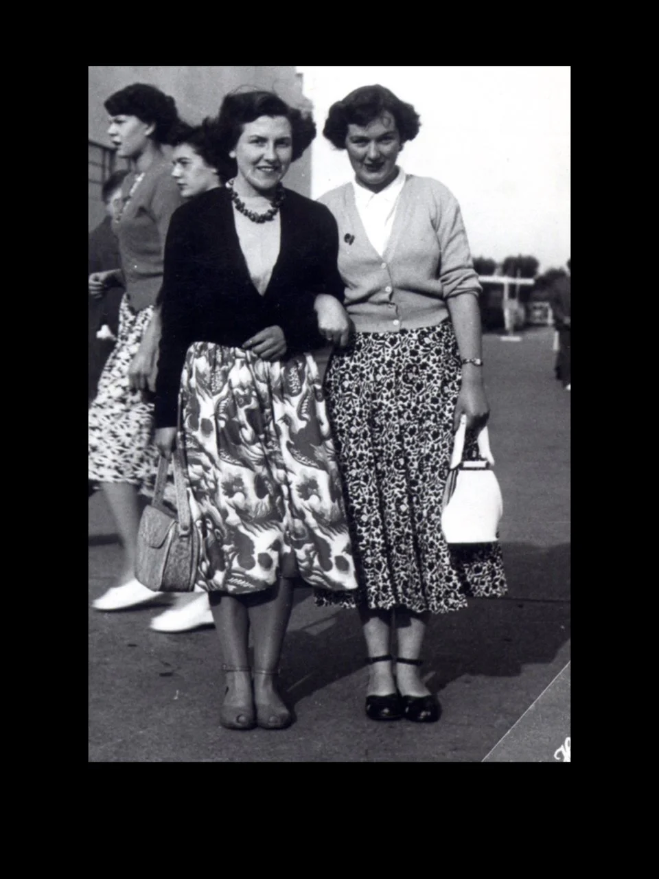 MOM photo pages PART 1 (slate) - MOMpage- - early days  (2).jpg