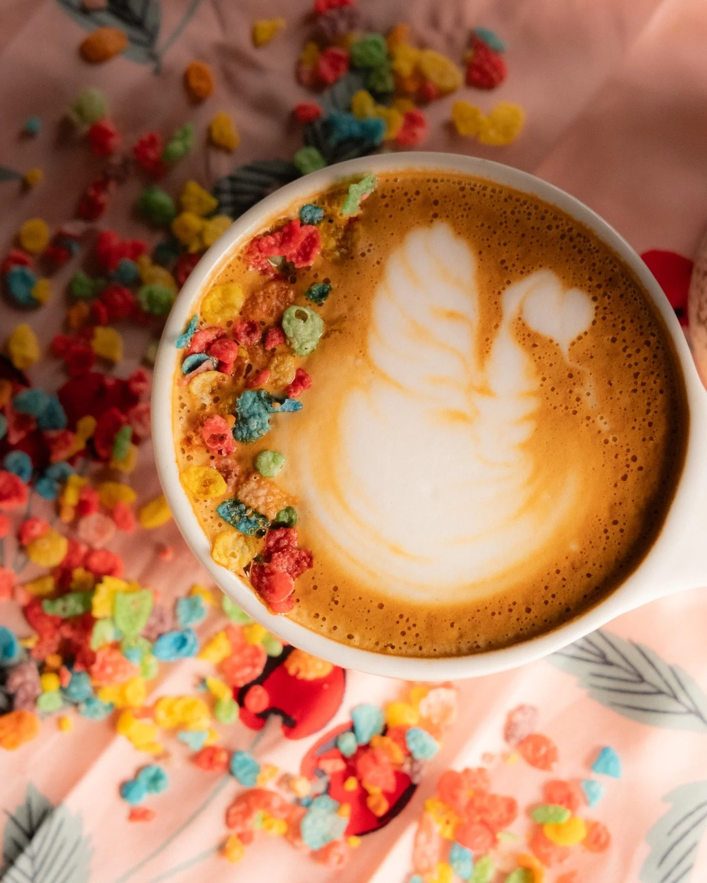 🍓F🍑R🍊U🍋I🥝T🫐Y🍇
Nothing can be more perfect for spring weather than a Fruity Pebble Cereal Milk. Hot or Iced, a latte with this milk ALWAYS hits!

📸: @_emilycrosbyyy_