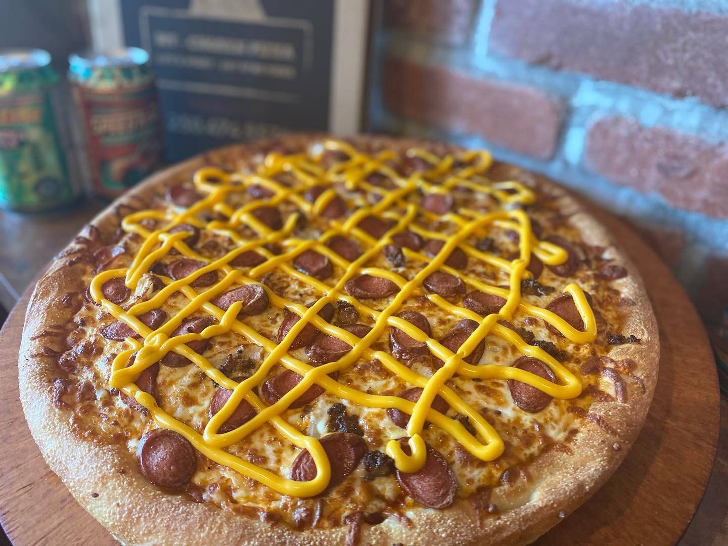 August Feature: CHILI CHEESE DOG PIZZA 🌭

Our artisan dough topped with bean chili sauce, ground beef, sliced hotdogs, onion, Edam mozza blend and finished with a drizzle of cheese sauce.

#mychosenpizza #mychosencafe #pizza #yyjpizza #yyjeats #yyjf