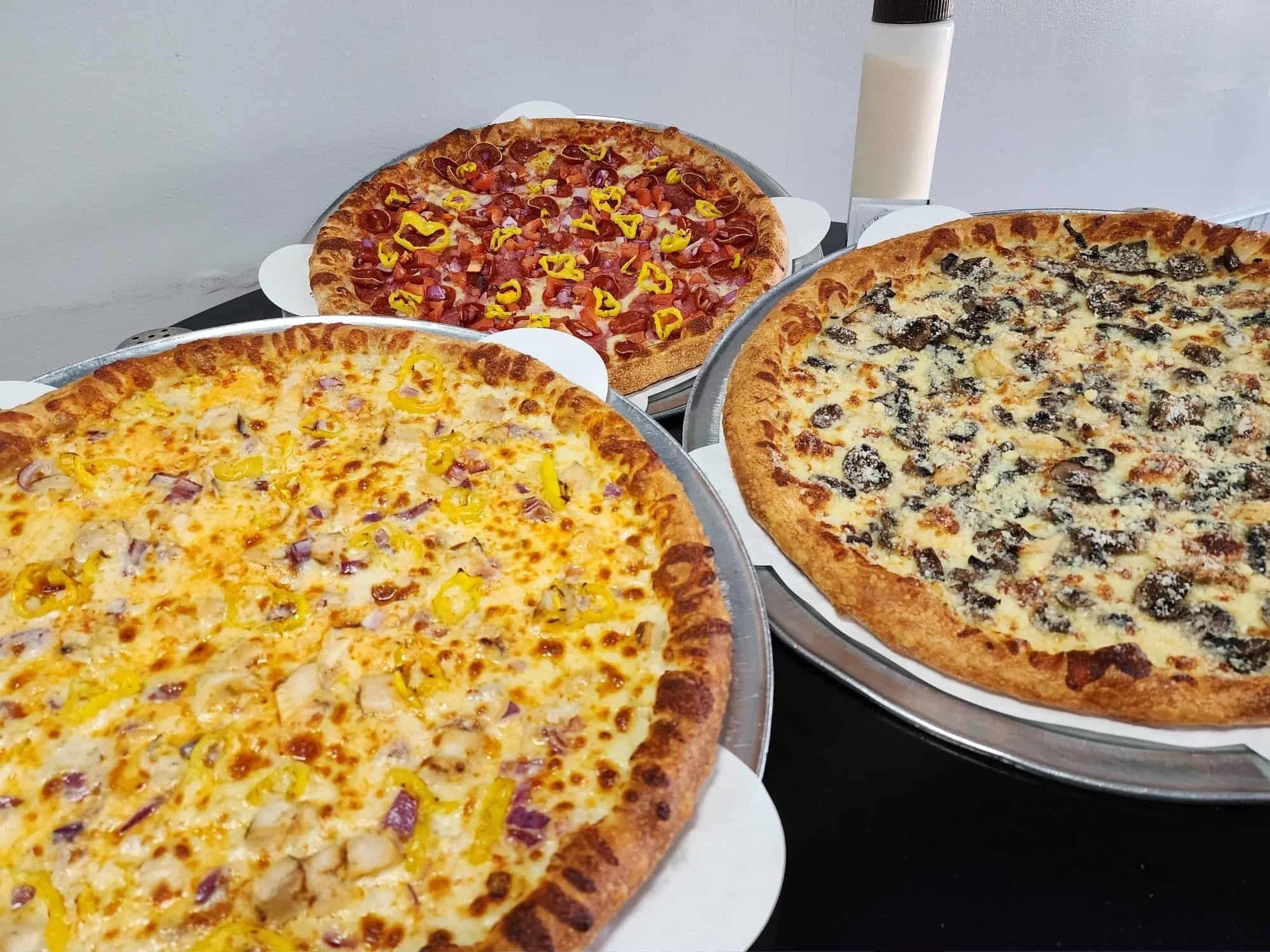 🎉🍕 It&rsquo;s Pizza Friday AND the kickoff to National Pizza Month!

October is here, the weather&rsquo;s beautiful, and there&rsquo;s no better way to celebrate than with pizza that&rsquo;s hot, cheesy, and straight from the Dive. 🙌

It&rsquo;s a