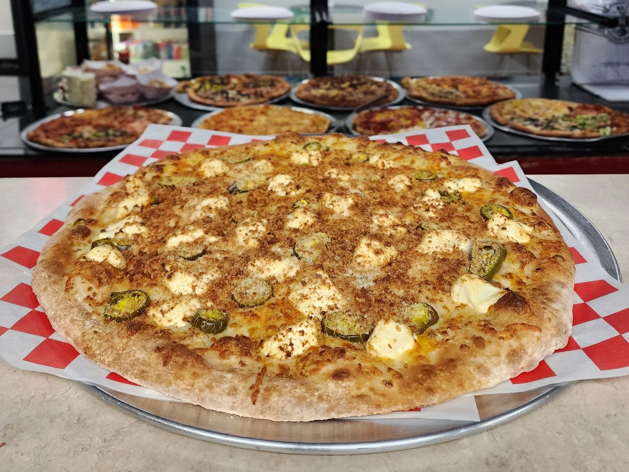 🌶️ Final Weekend for the Jalape&ntilde;o Popper &mdash; AND it&rsquo;s Pizza Friday! 🍕

Out shopping?
Recovering from shopping?
Avoiding the crowds entirely?

Wherever you land, we&rsquo;ve got your Black Friday Pizza Friday fix &mdash; and your la