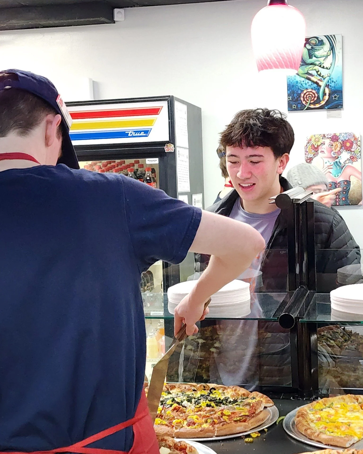 🍕 It&rsquo;s Wednesday. It&rsquo;s Buffet Night. 🍕

There&rsquo;s something special about looking across the counter and seeing that kind of excitement over a fresh slice. That&rsquo;s what Wednesday nights at the Dive are all about.

Good food. Go