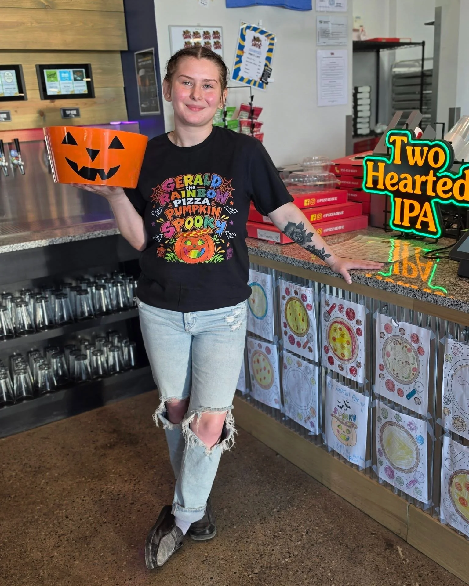 🎃🍕 JACKSON PEGG, AGE 11&hellip; COME ON DOWN!! 🍕🎃

Okay, friends. We need your help finding a very special artist! 👀

It all started with a coloring page at Pizza Dive. One of the pages on our art wall caught our eye, and we just couldn't get ov