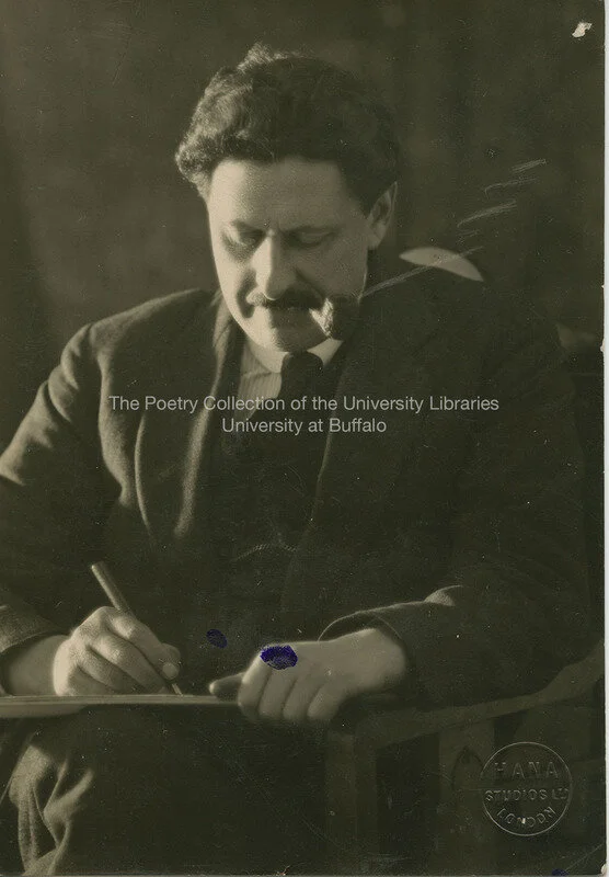 The photo of Holbrook Jackson that disappointed James Joyce