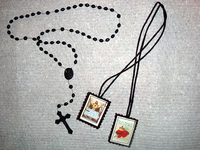 Rosary and devotional scapular