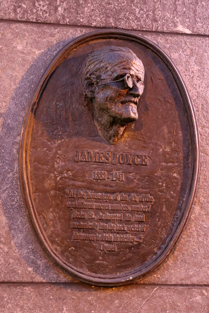  The plaque on the side of the Mater Hospital, located on the site of the former 7 Eccles St. 